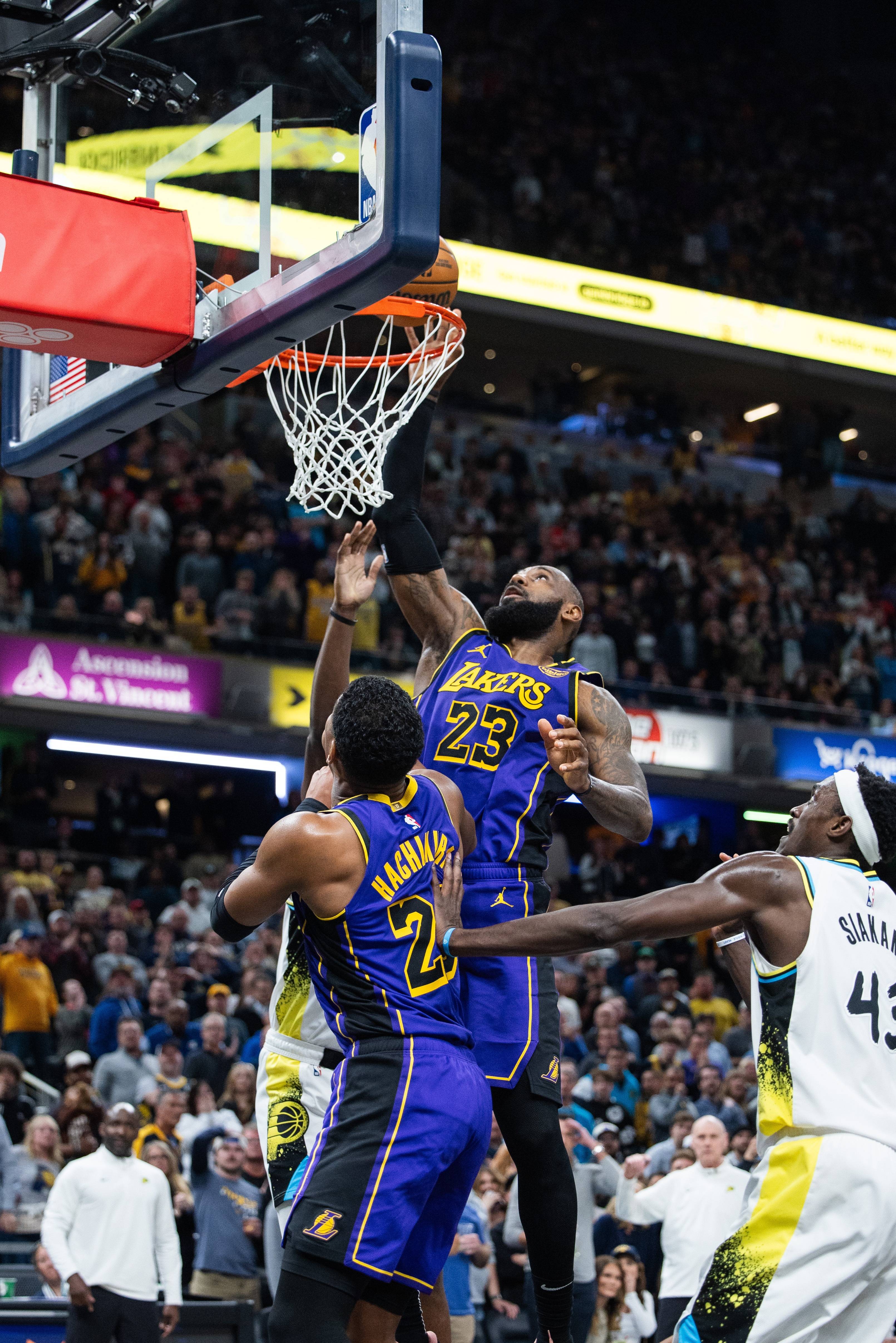 转会期NBA常规赛传出新动向；底特律活塞绝杀压哨；管理层表态：目标明确；球探报告显示潜力的简单介绍