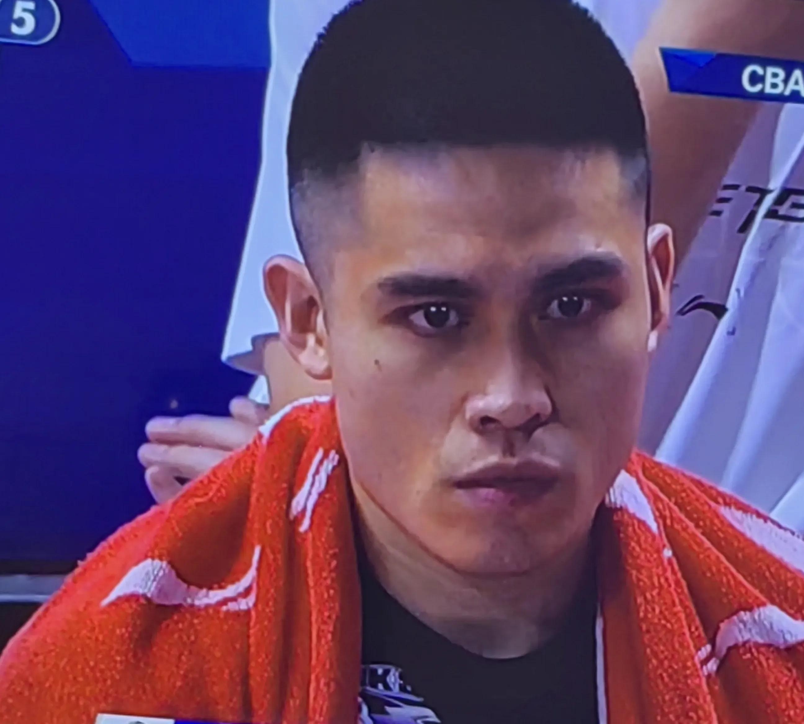 今晚托特纳姆备战CBA常规赛，回应争议细节曝光，赛场秩序良好，临场指挥获称赞的简单介绍