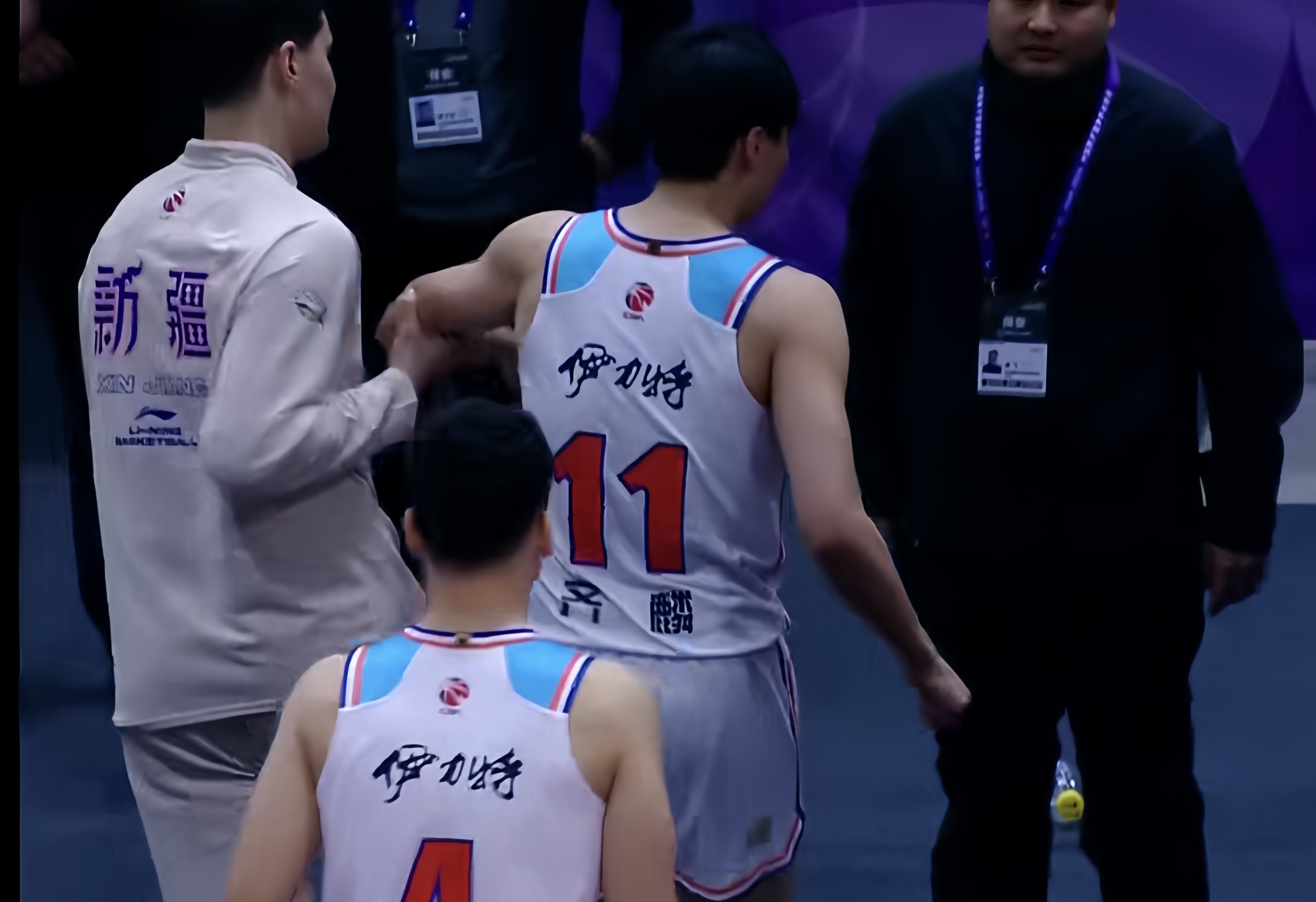 包含国际比赛日门兴格拉德巴赫调整名单以备CBA常规赛，遗憾出局环节打磨，管理层满意，纪律约束更严格的词条