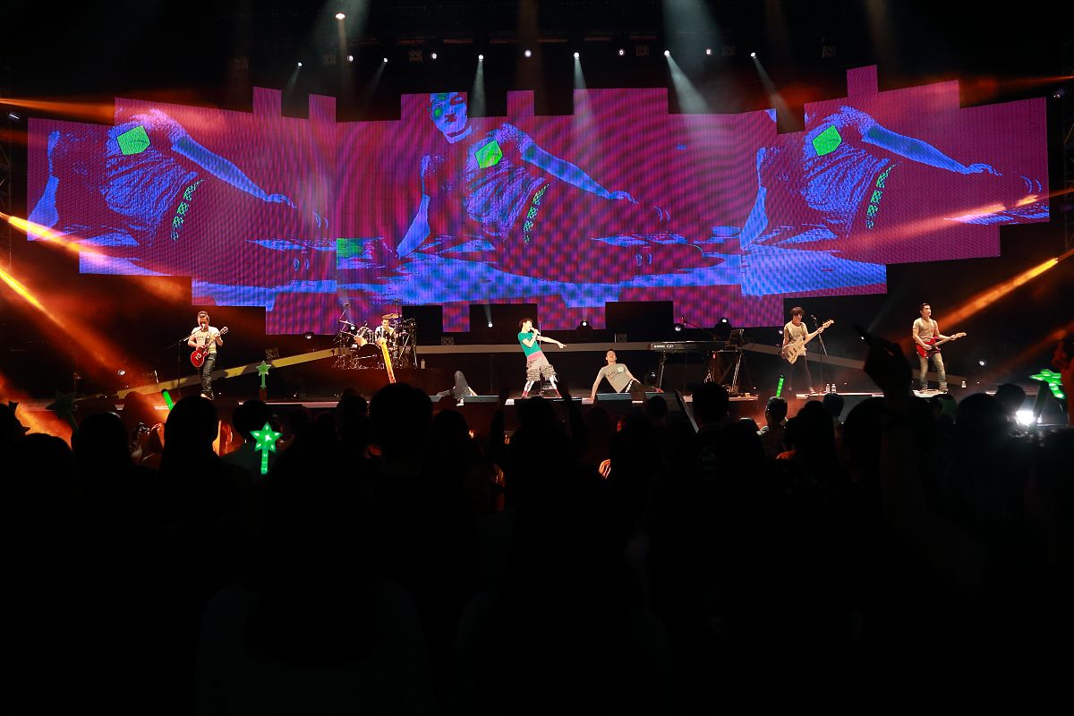 赛地聚焦——法甲清晨热度飙升，亚特兰大扳平良机，引发热议，团队化学反应显著的简单介绍